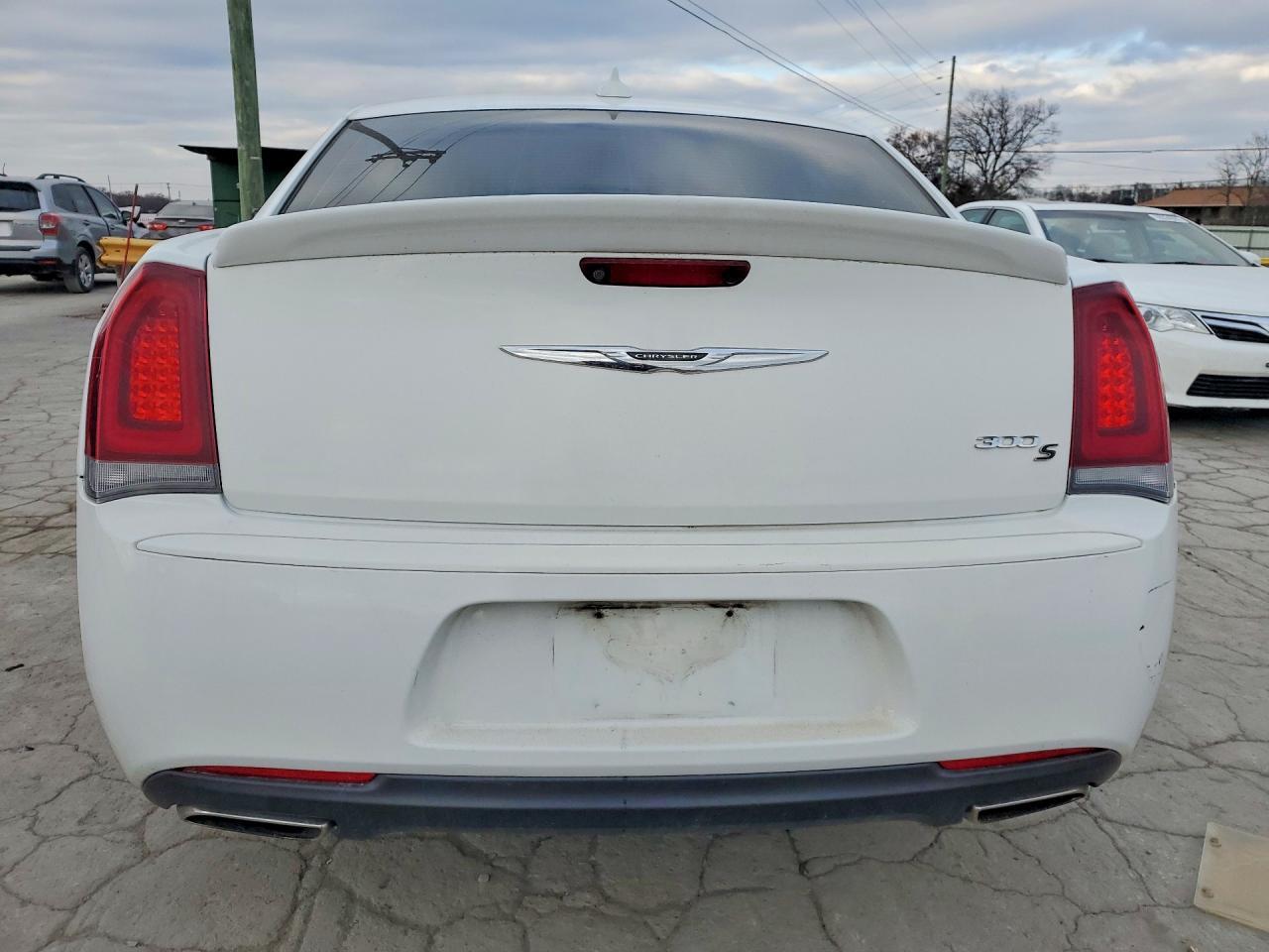 2020 Chrysler 300 S - zdjęcie 6