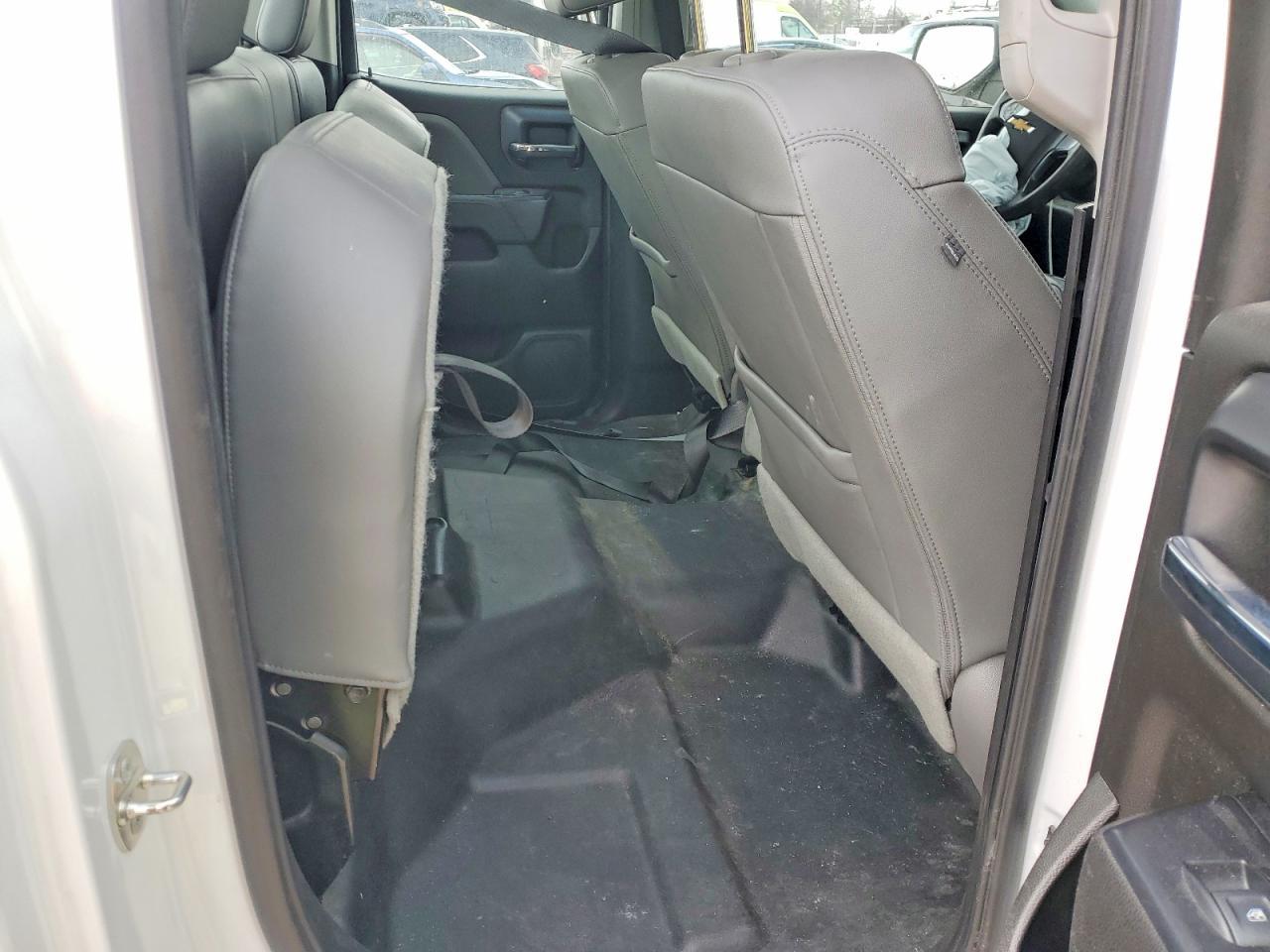 2018 Chevrolet Silverado C1500 - zdjęcie 10