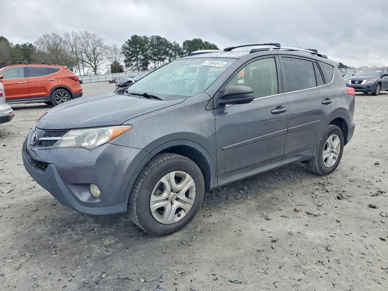 2015 Toyota Rav4 Le - zdjęcie główne