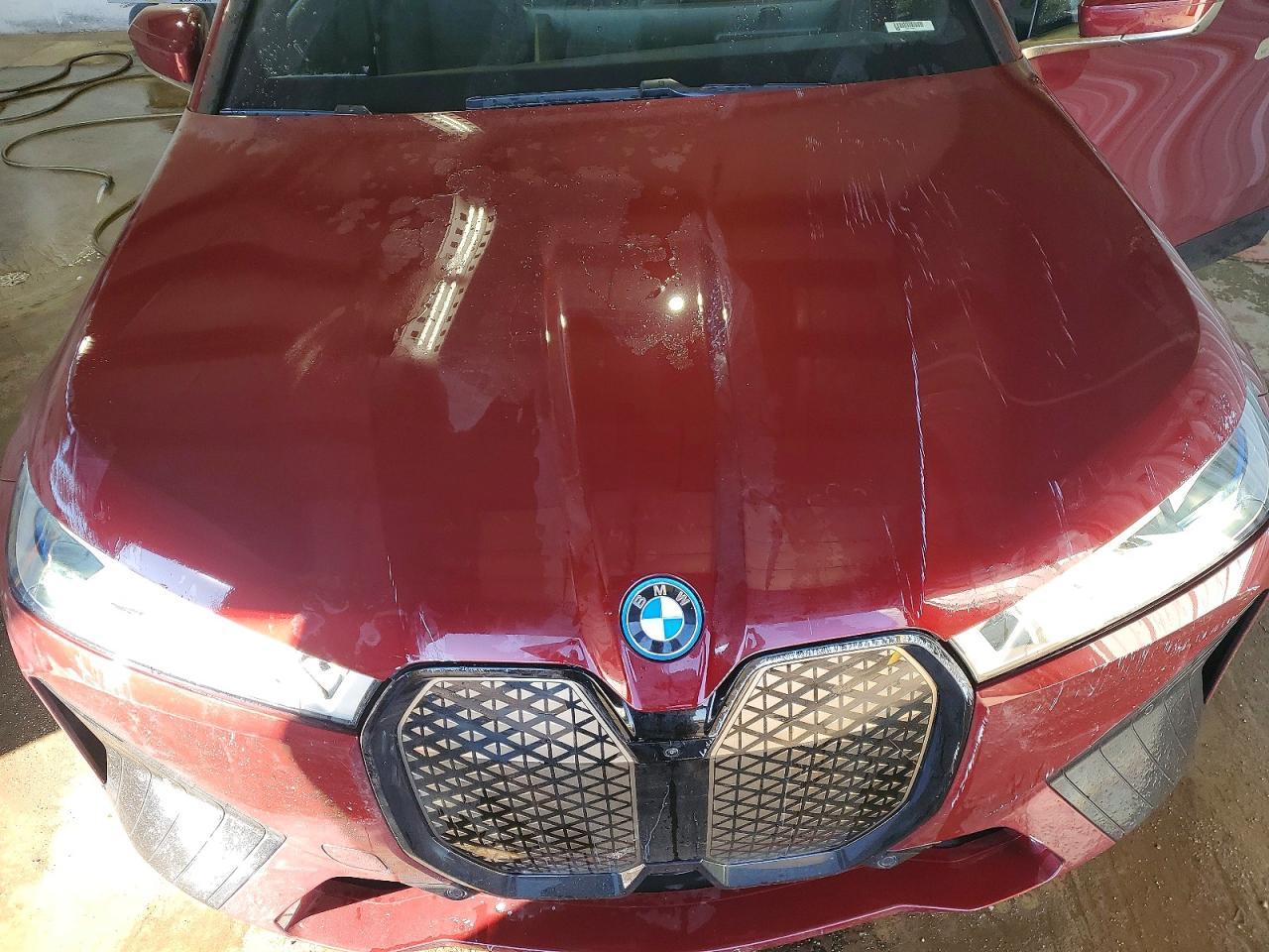 2024 BMW Ix xDrive50 - zdjęcie 12