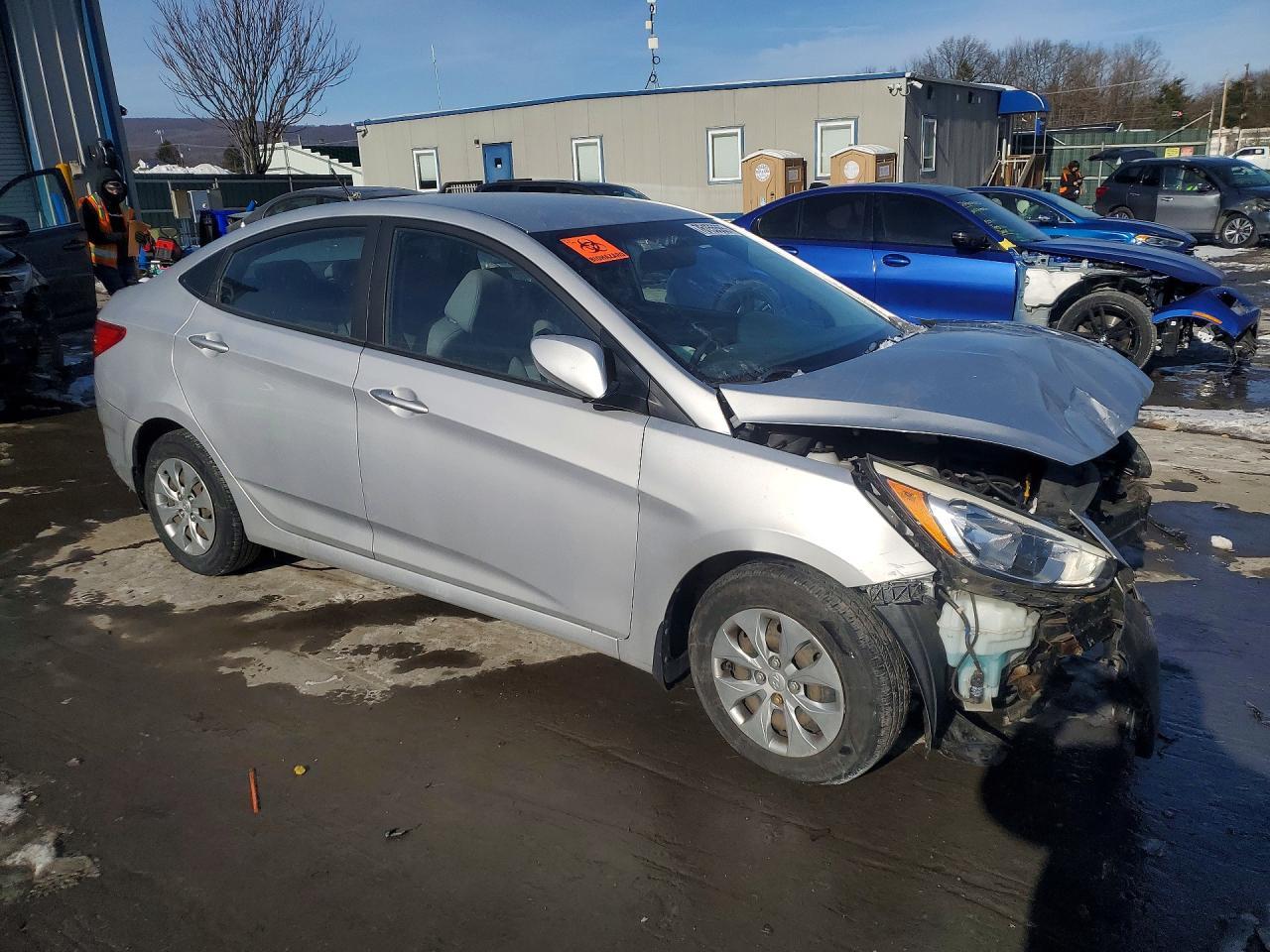 2016 Hyundai Accent Se - zdjęcie 4