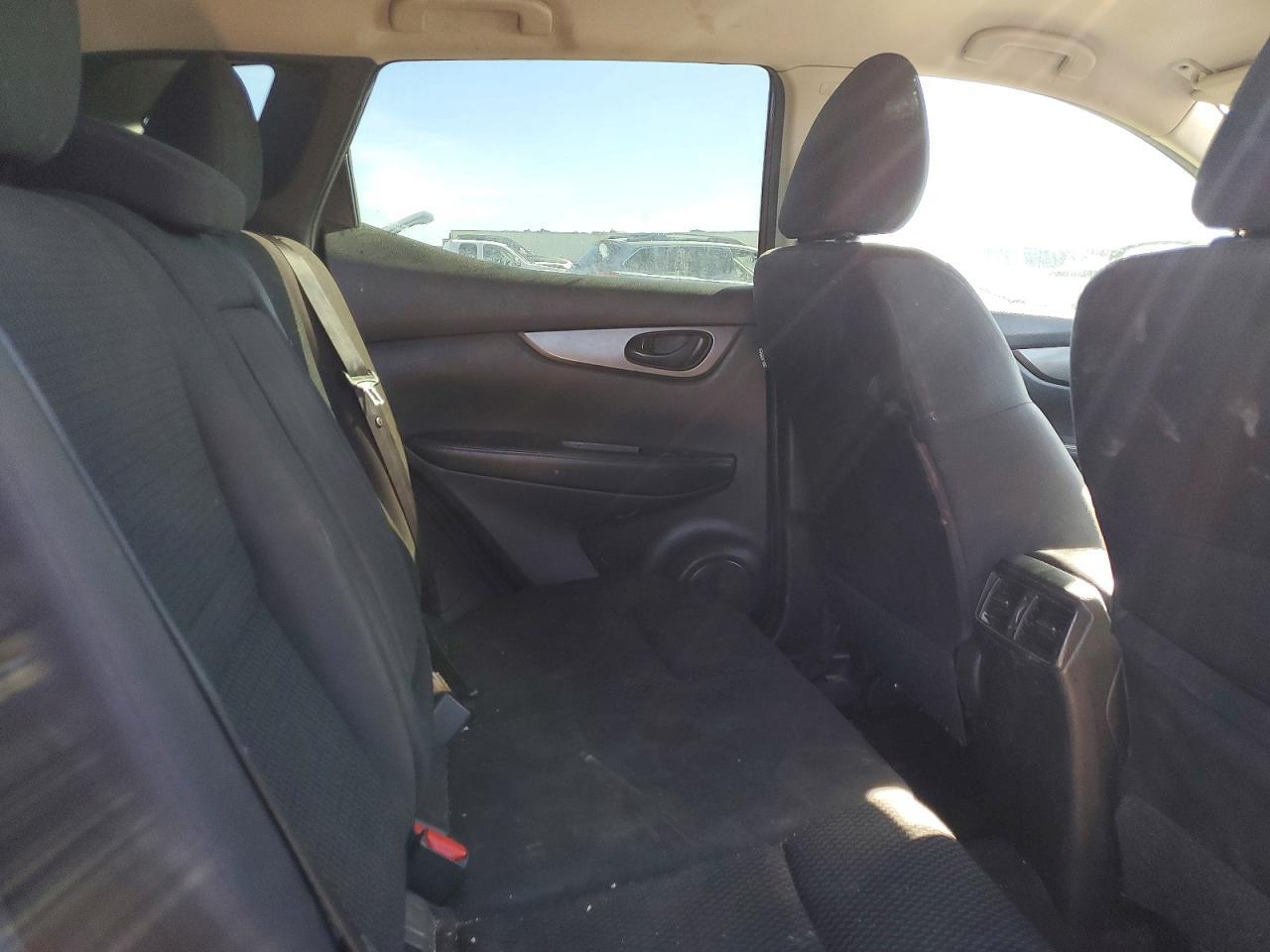 2019 Nissan Rogue Sport S - zdjęcie 10