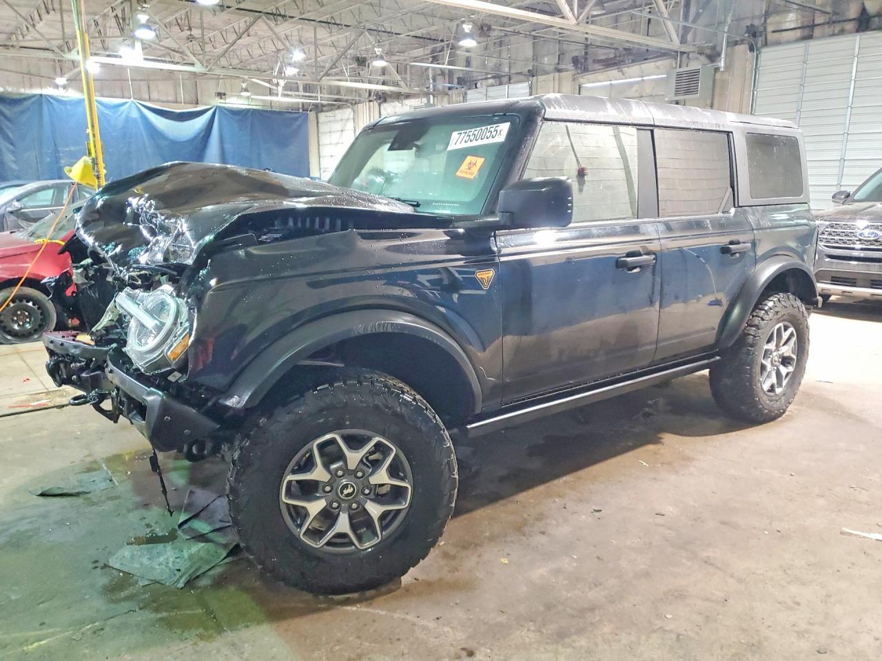 2024 Ford Bronco Badlands - zdjęcie główne