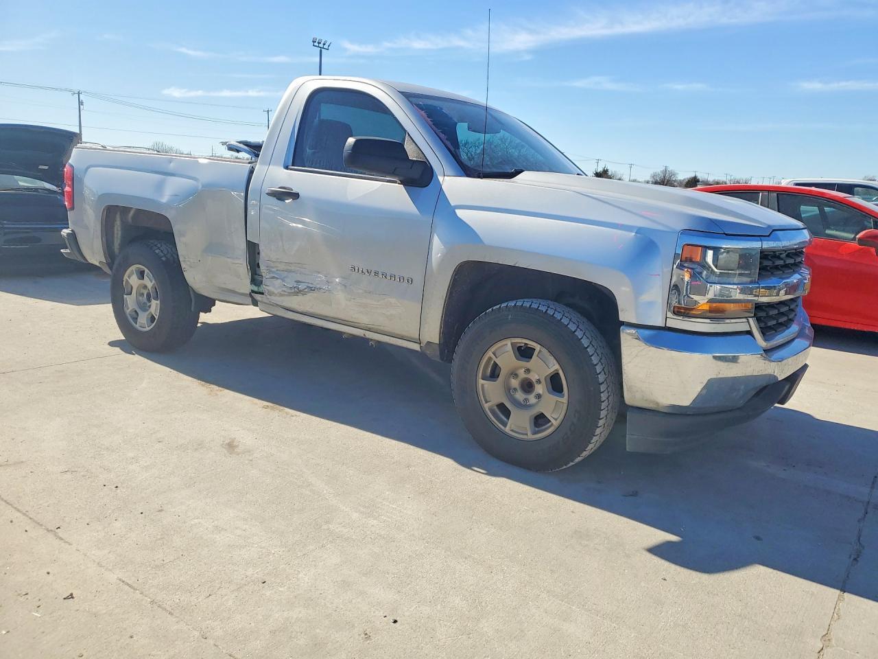 2017 Chevrolet Silverado C1500 - zdjęcie 4
