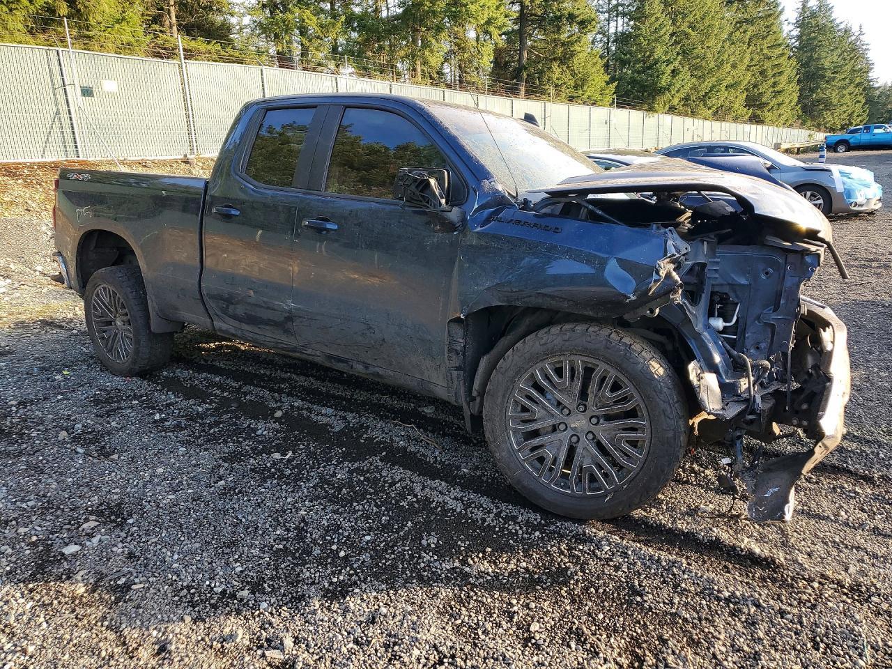 2020 Chevrolet Silverado K1500 Lt - zdjęcie 4
