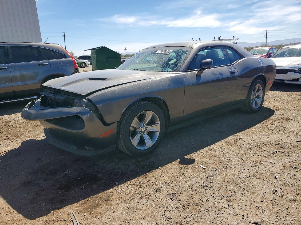 2015 Dodge Challenger Sxt - zdjęcie główne
