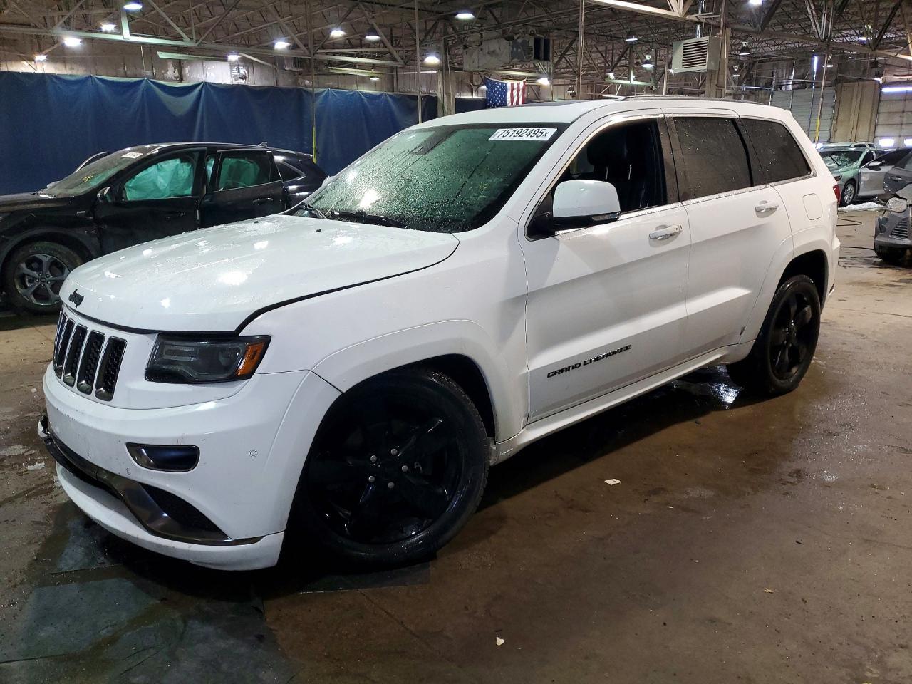 2015 Jeep Grand Cherokee Overland - zdjęcie główne