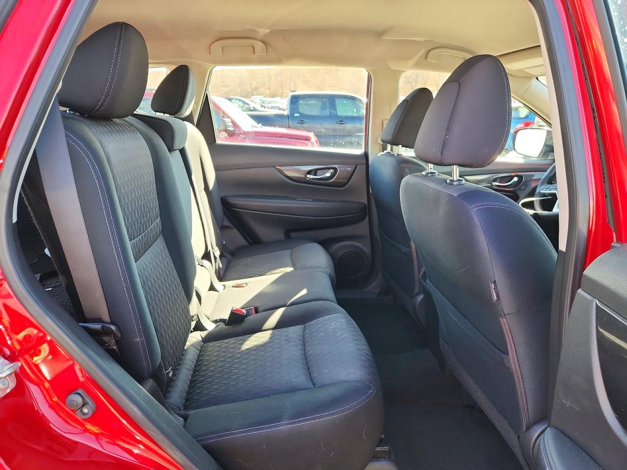 2017 Nissan Rogue S - zdjęcie 11