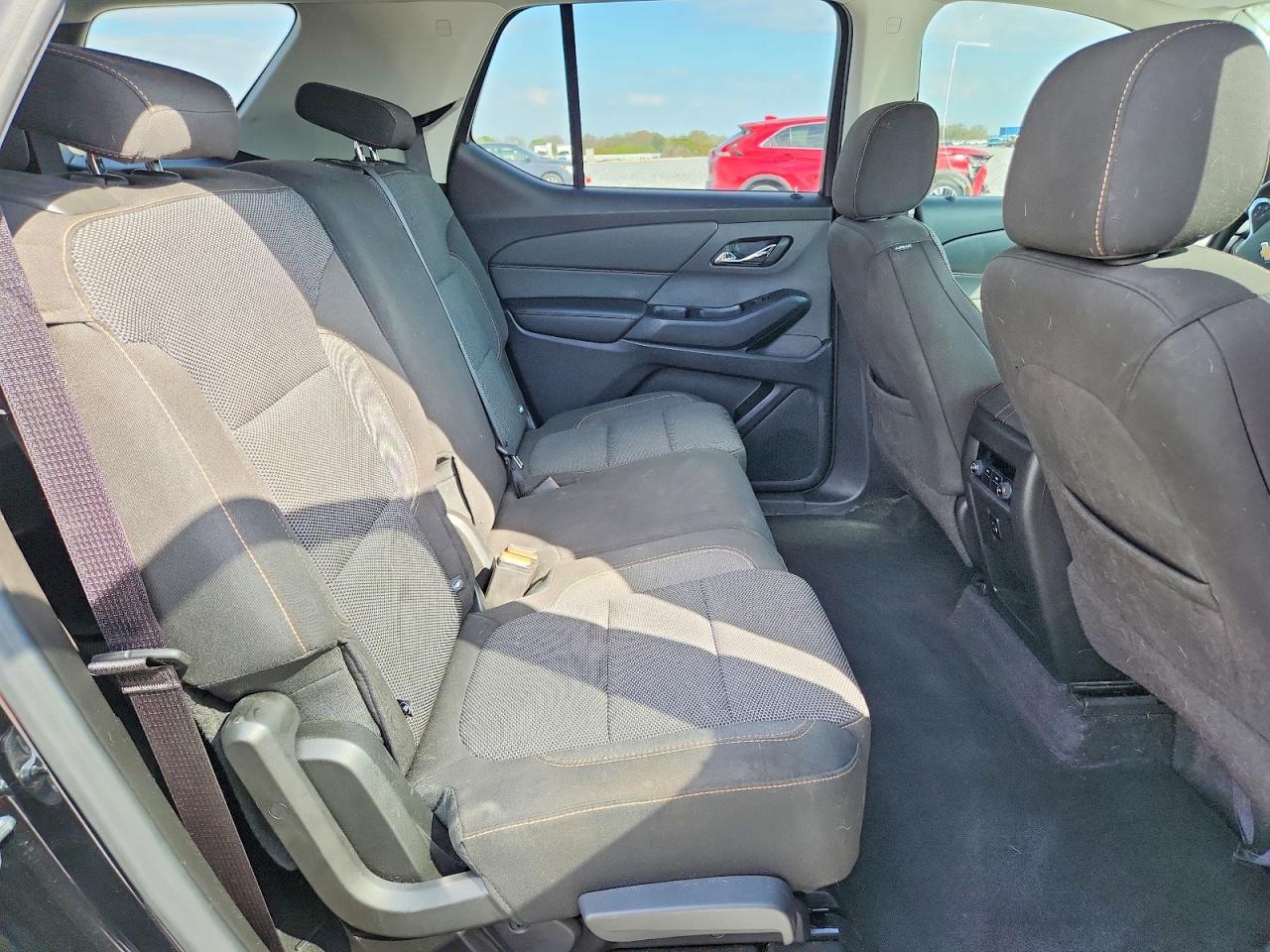 2018 Chevrolet Traverse Ls - zdjęcie 11