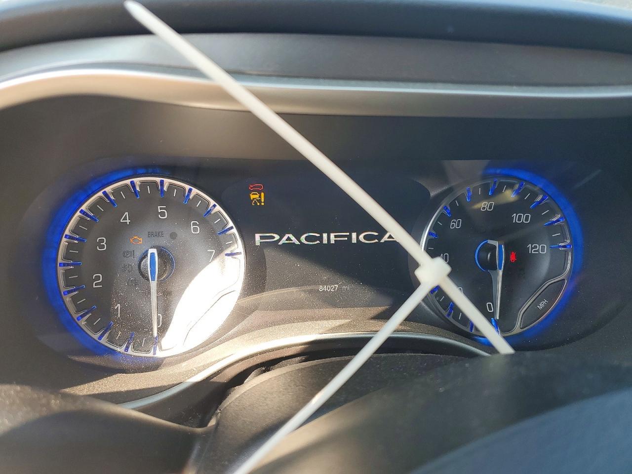 2022 Chrysler Pacifica Touring L - zdjęcie 9