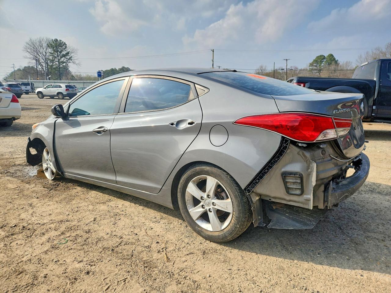 2013 Hyundai Elantra Gls - zdjęcie 2