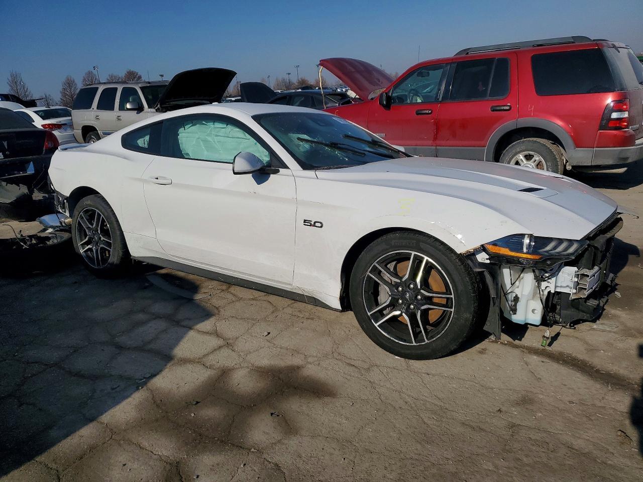 2021 Ford Mustang Gt - zdjęcie 4
