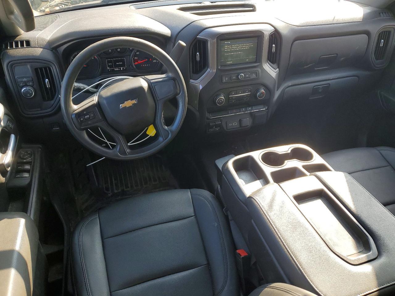 2021 Chevrolet Silverado C2500 Heavy Duty - zdjęcie 8