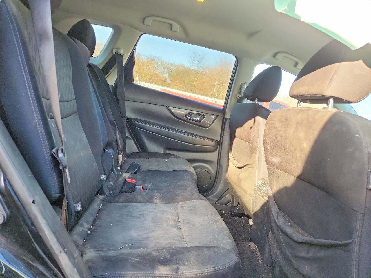 2017 Nissan Rogue S - zdjęcie 10