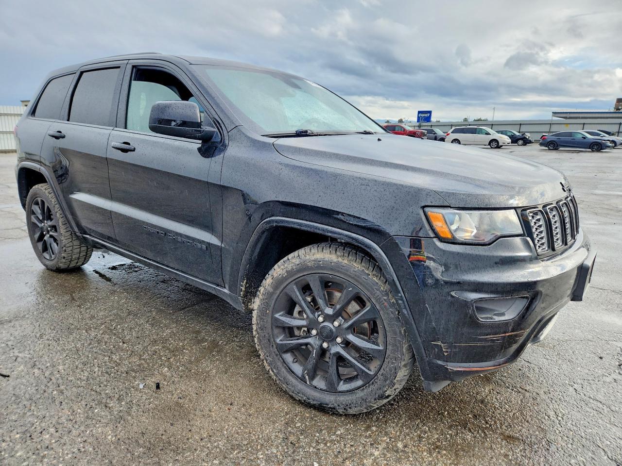 2021 Jeep Grand Cherokee Laredo - zdjęcie 4