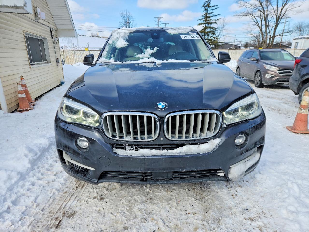2015 BMW X5 xDrive50I - zdjęcie 5