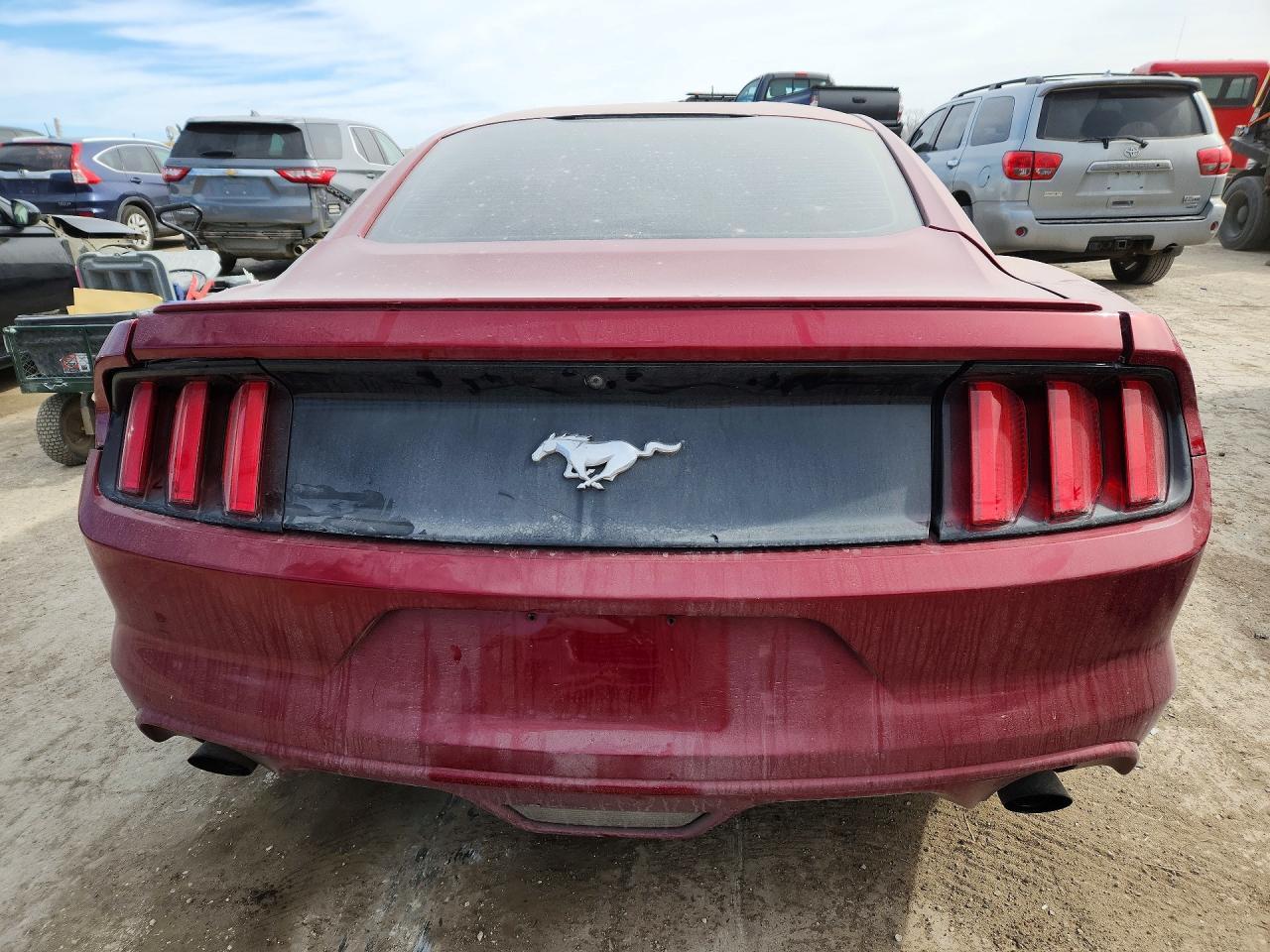 2017 Ford Mustang - zdjęcie 6