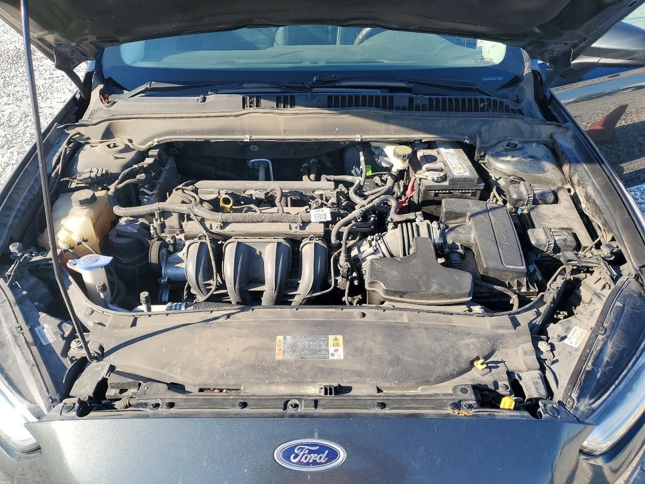 2015 Ford Fusion S - zdjęcie 11