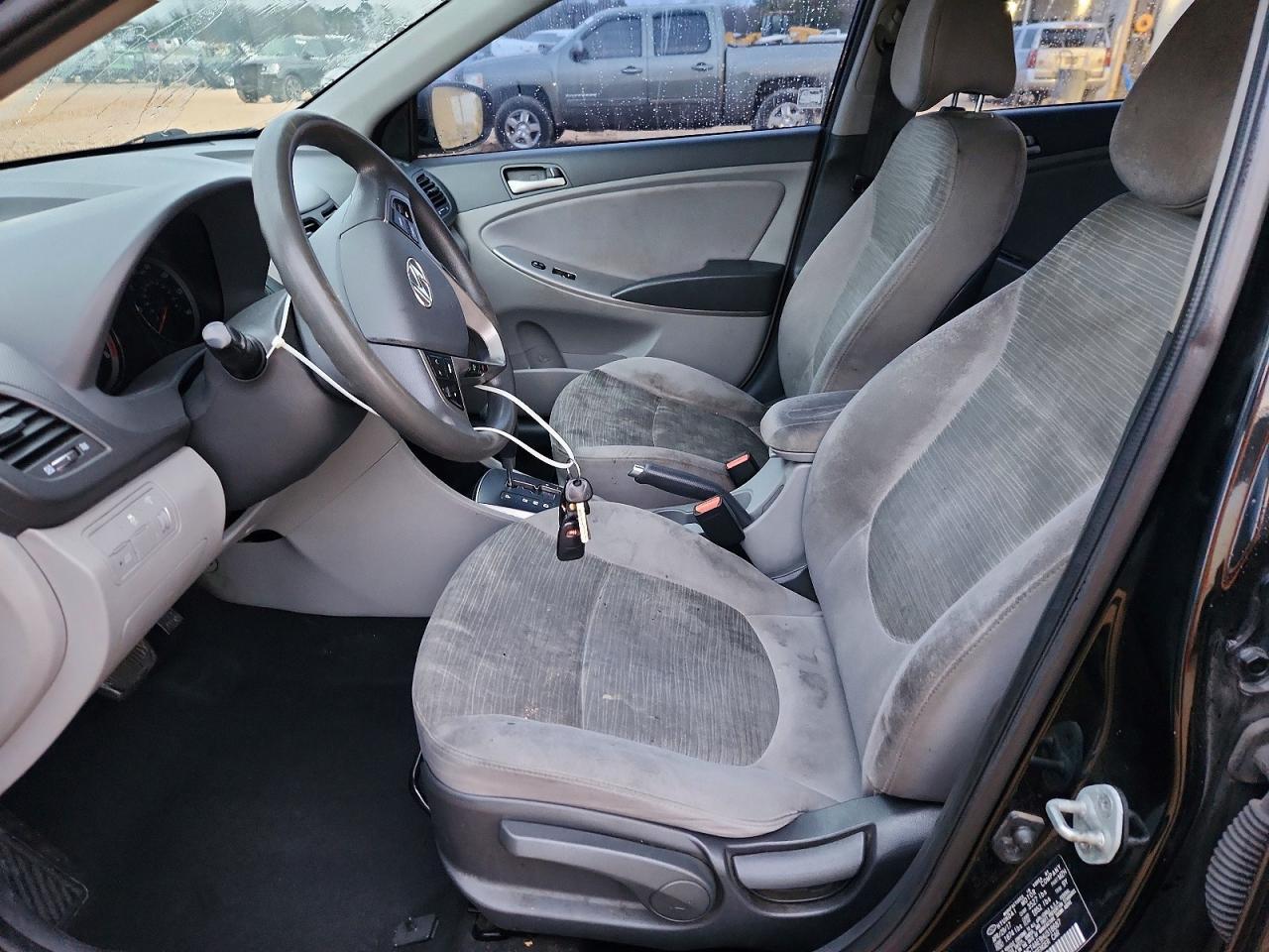 2017 Hyundai Accent Se - zdjęcie 7