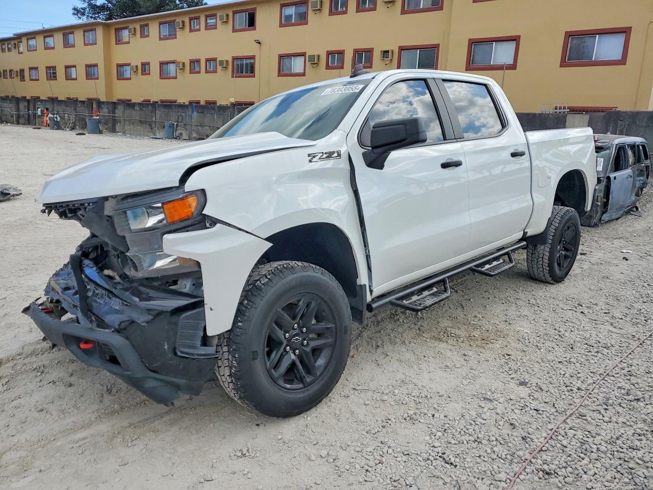 2021 Chevrolet Silverado K1500 Trail Boss Custom - zdjęcie główne