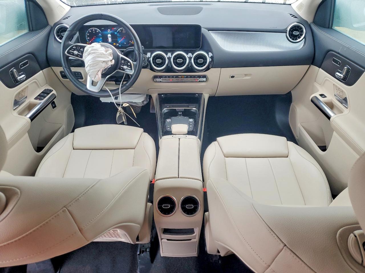 2021 Mercedes-Benz Gla 250 4Matic - zdjęcie 8