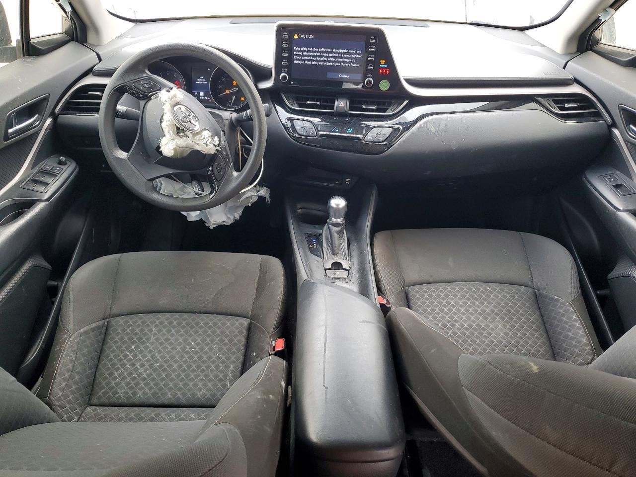 2021 Toyota C-Hr Le - zdjęcie 8