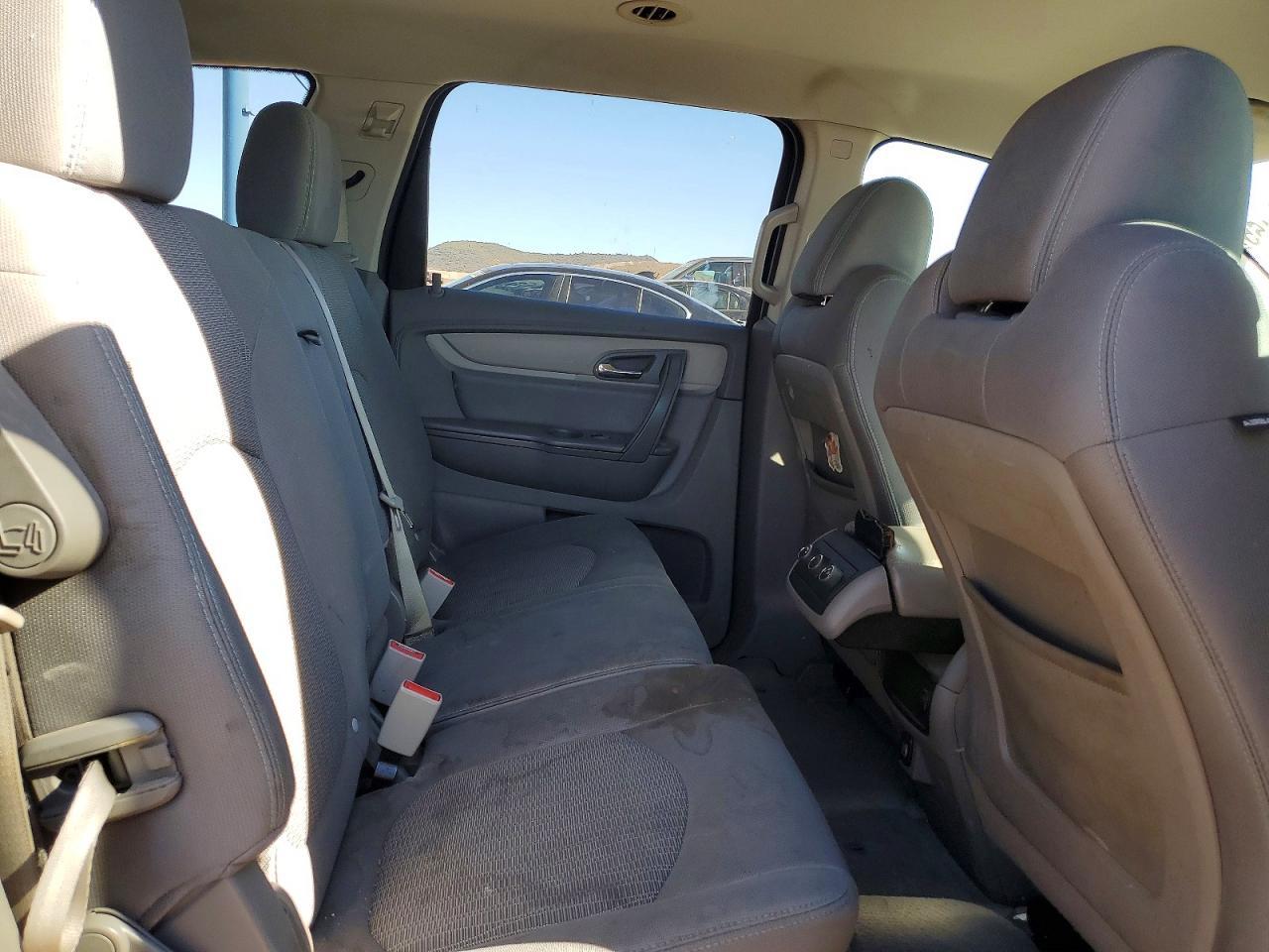 2017 Chevrolet Traverse Ls - zdjęcie 10