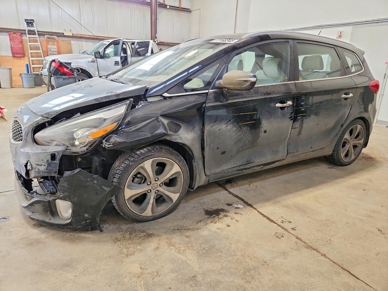 2016 Kia Rondo - zdjęcie główne