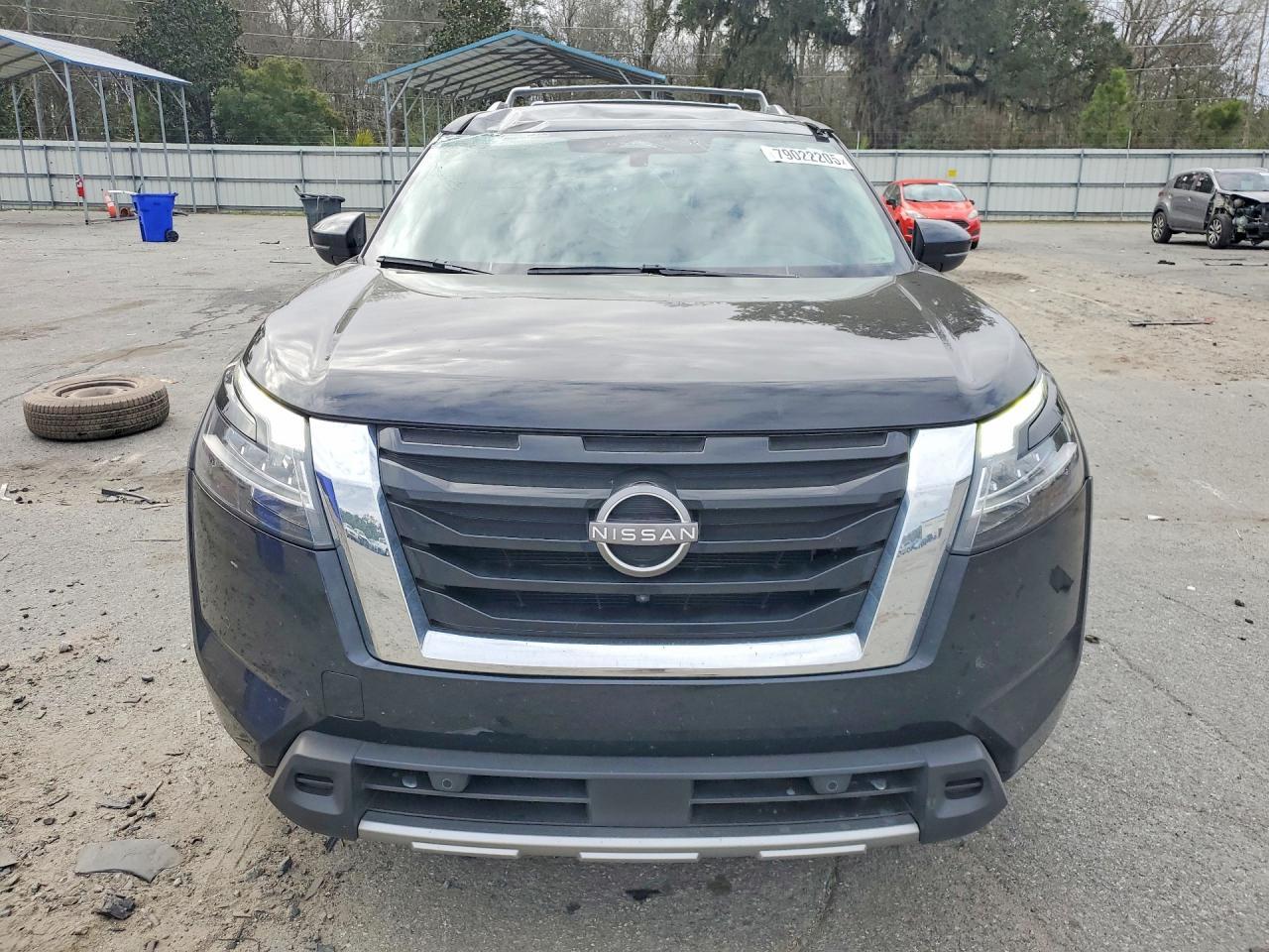 2023 Nissan Pathfinder Sl - zdjęcie 5