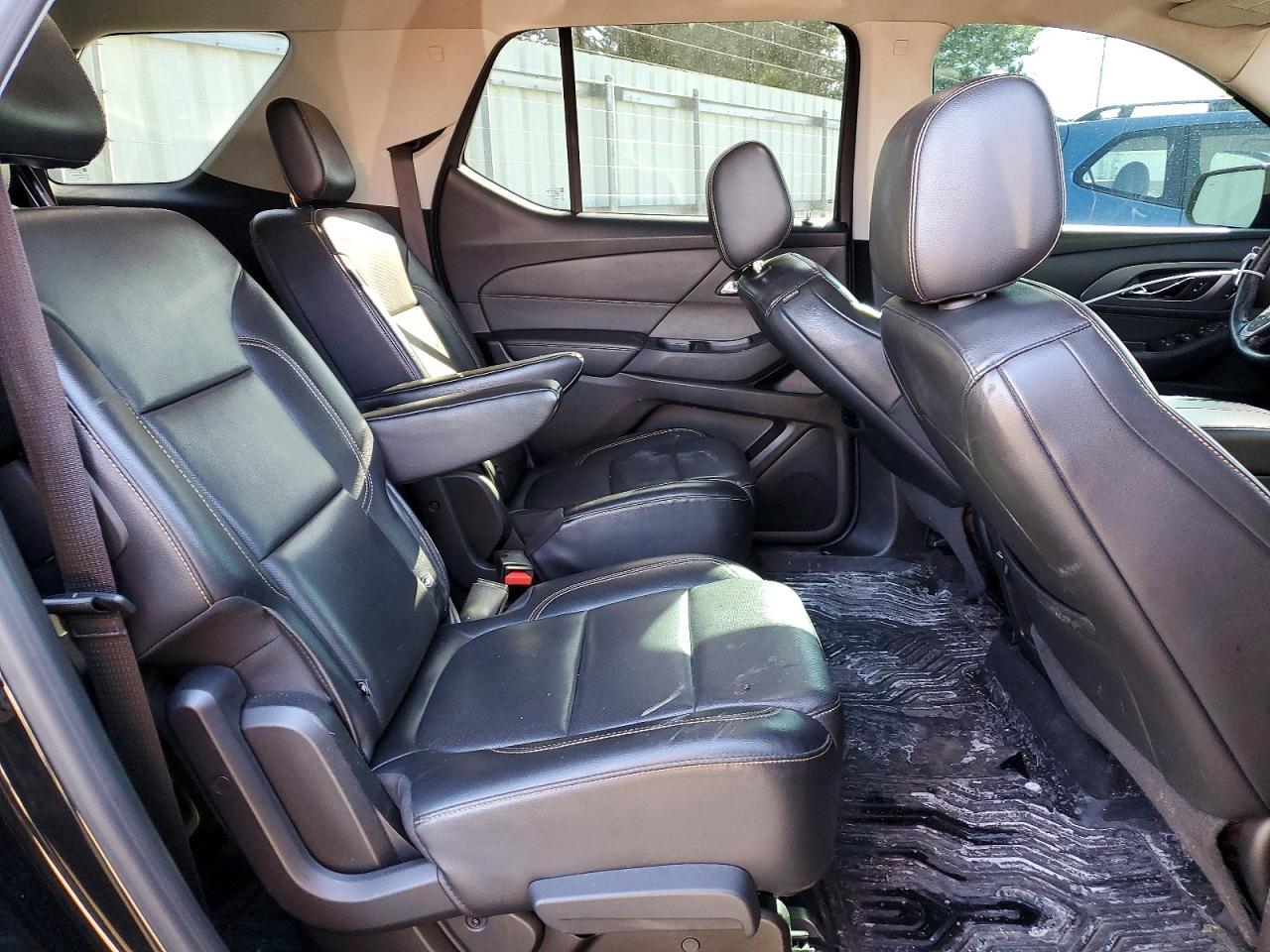 2018 Chevrolet Traverse Premier - zdjęcie 11