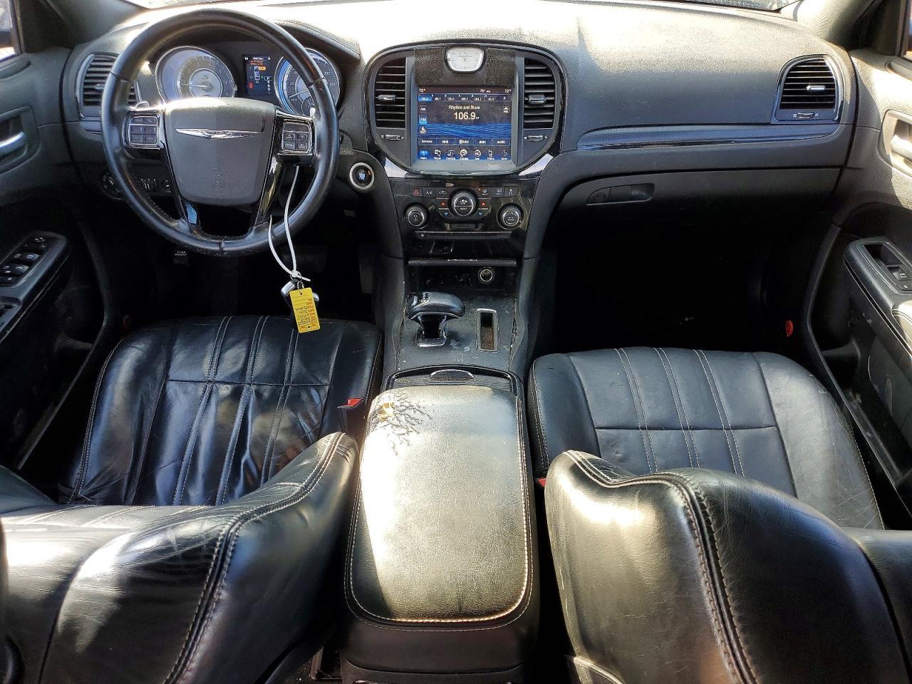 2014 Chrysler 300 S - zdjęcie 8