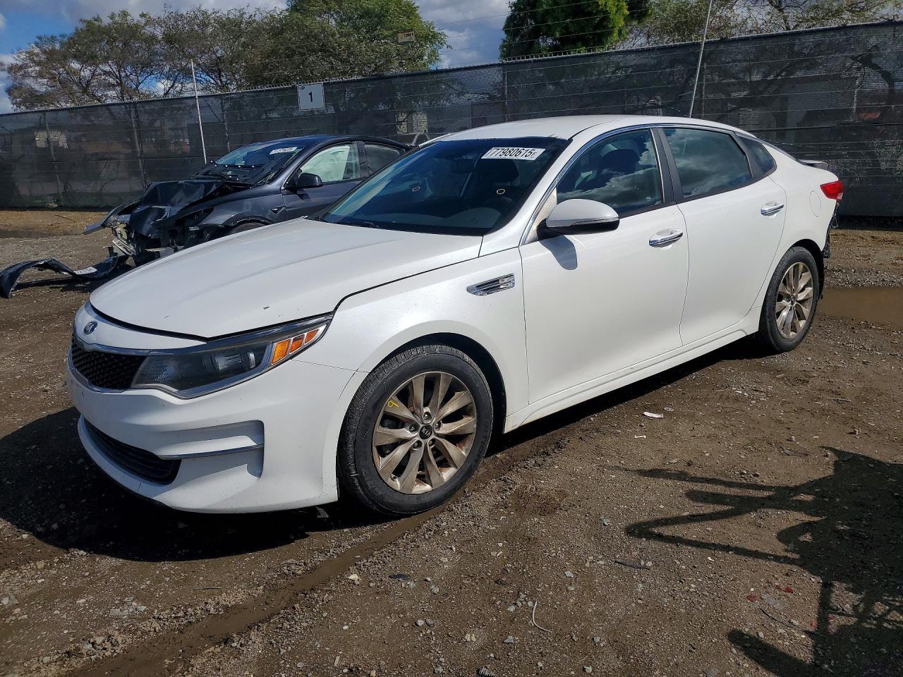 2016 Kia Optima Lx - zdjęcie główne