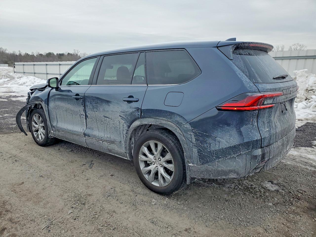 2025 Toyota Grand Highlander Le - zdjęcie 2