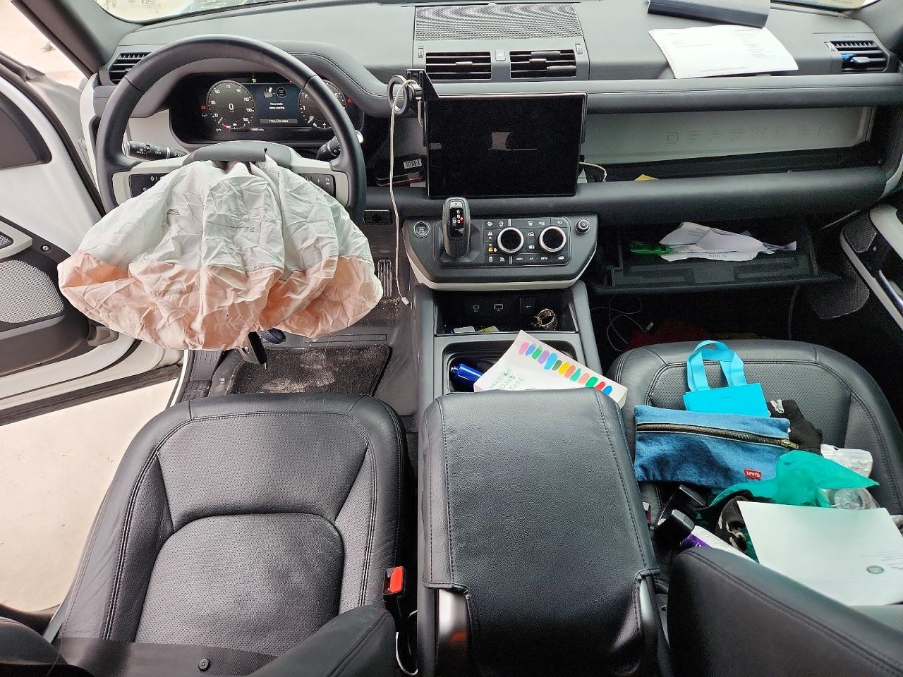 2024 Land Rover Defender 130 S - zdjęcie 8