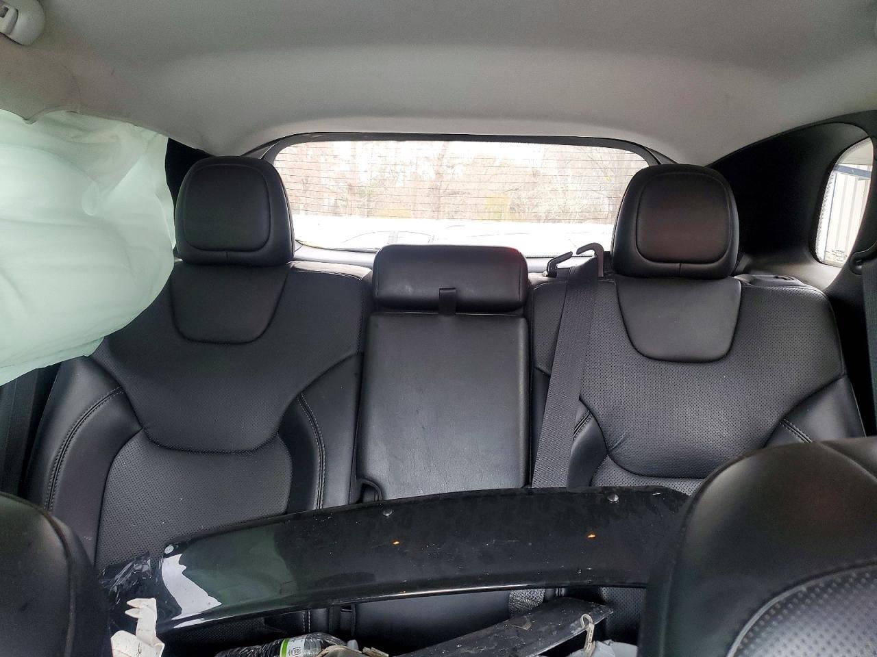 2021 Jeep Cherokee Latitude Lux - zdjęcie 10