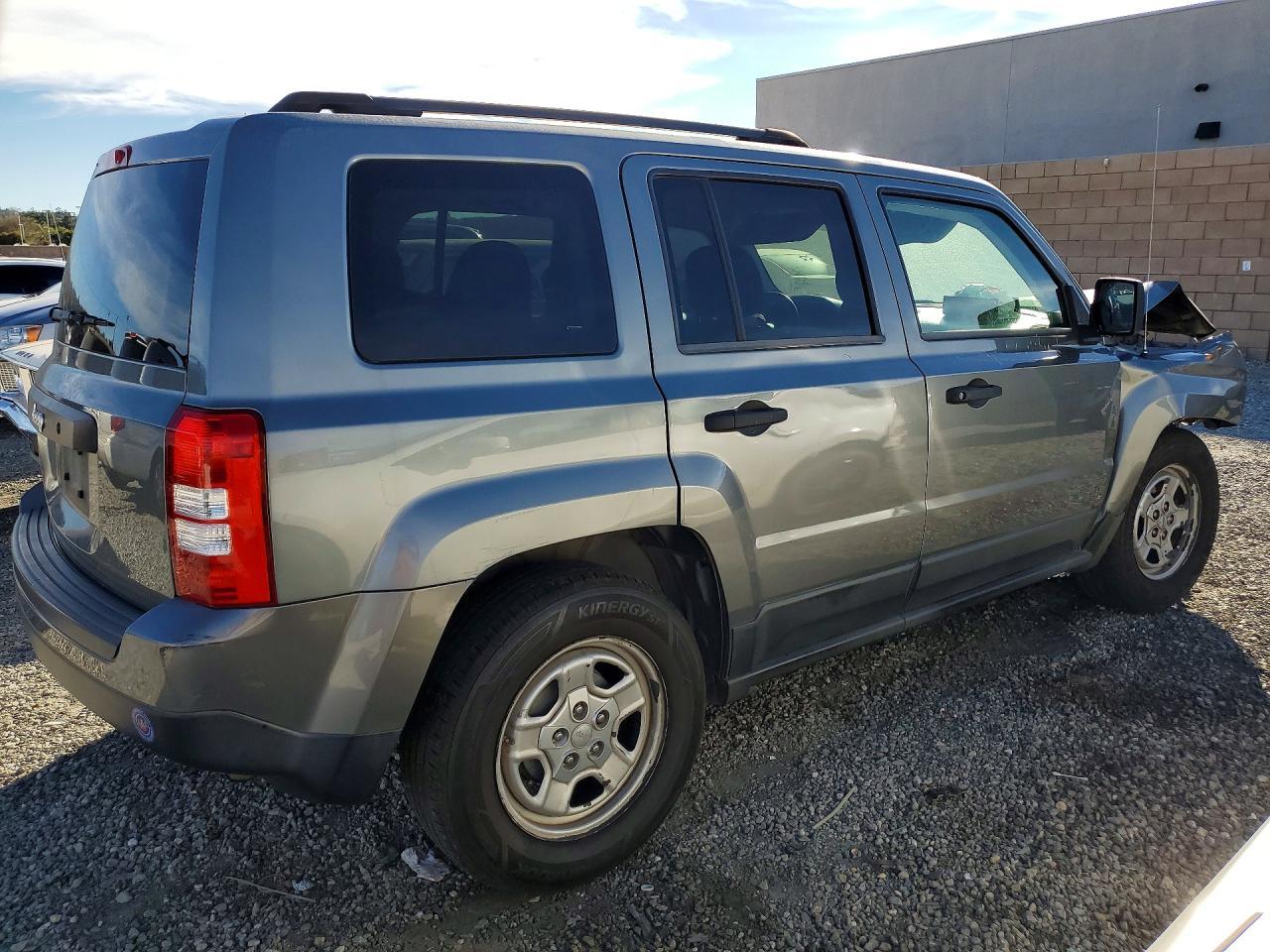 2013 Jeep Patriot Sport - zdjęcie 3