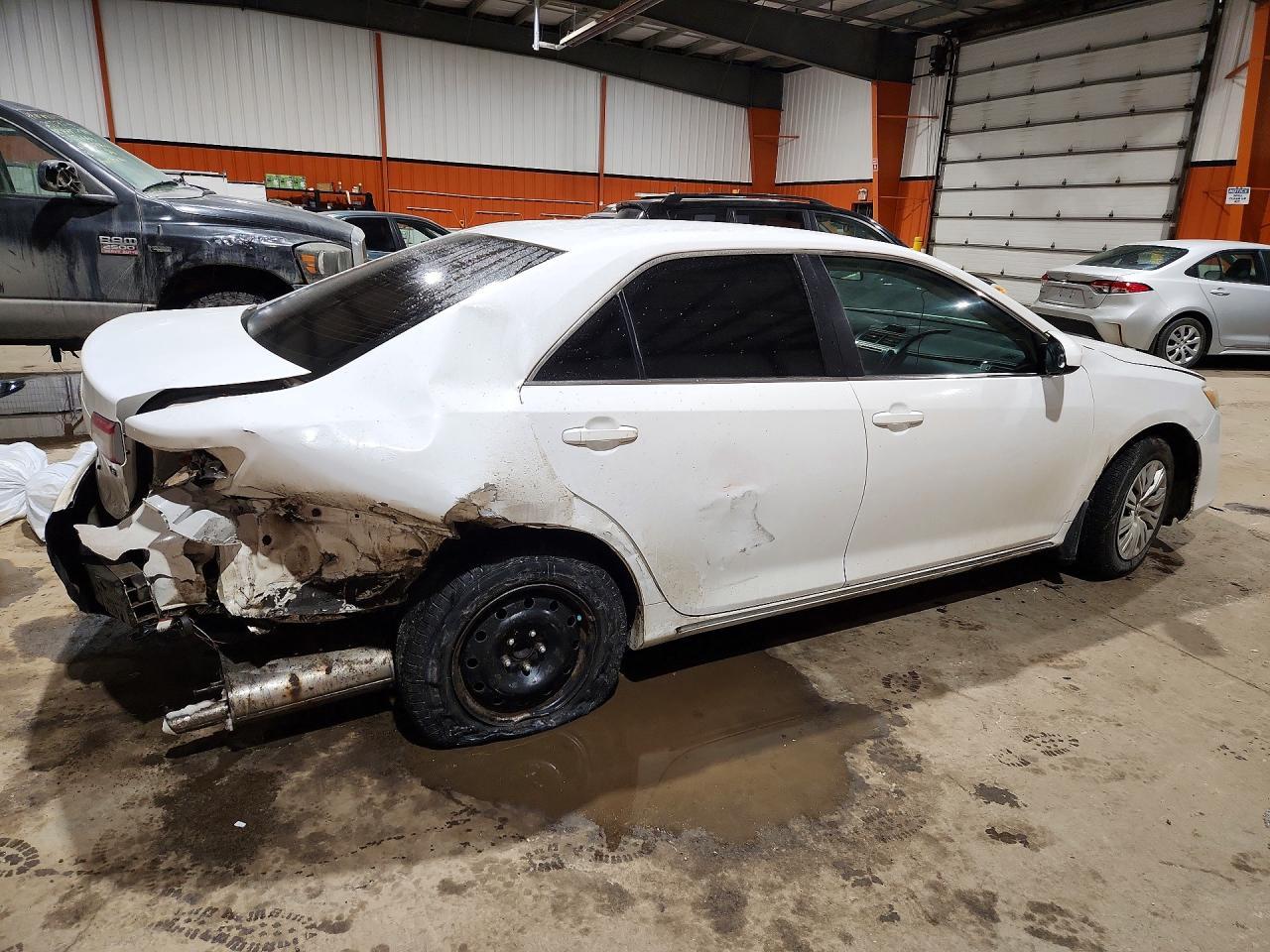 2013 Toyota Camry L - zdjęcie 3