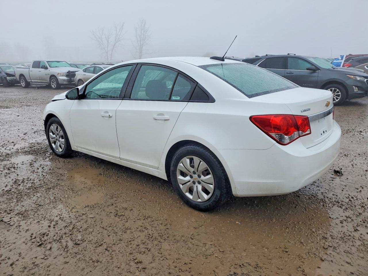2016 Chevrolet Cruze Limited Ls - zdjęcie 2