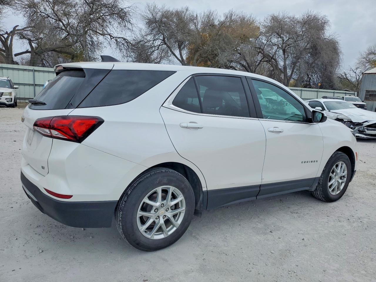 2022 Chevrolet Equinox Lt - zdjęcie 3