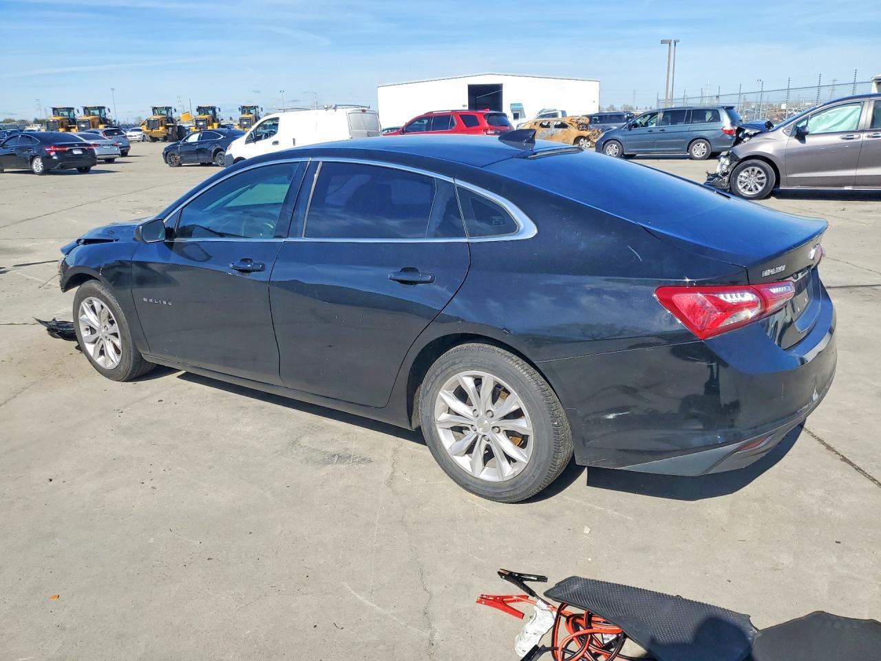 2020 Chevrolet Malibu Lt - zdjęcie 2