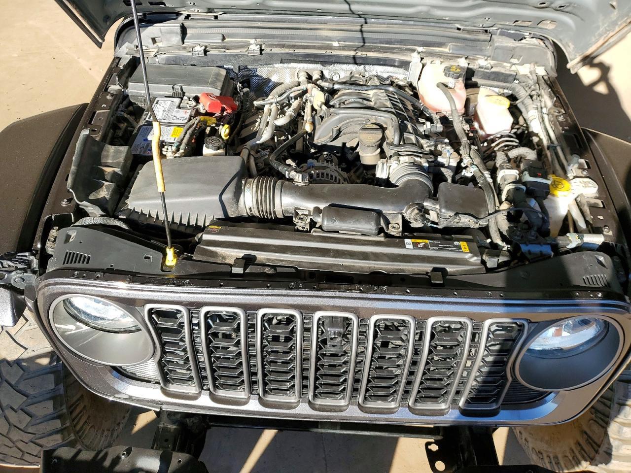 2024 Jeep Wrangler - zdjęcie 11