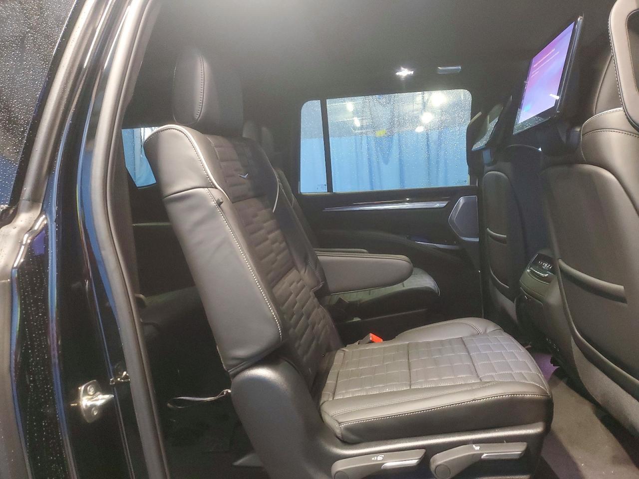 2026 Cadillac Escalade Esv Sport Platinum - zdjęcie 11