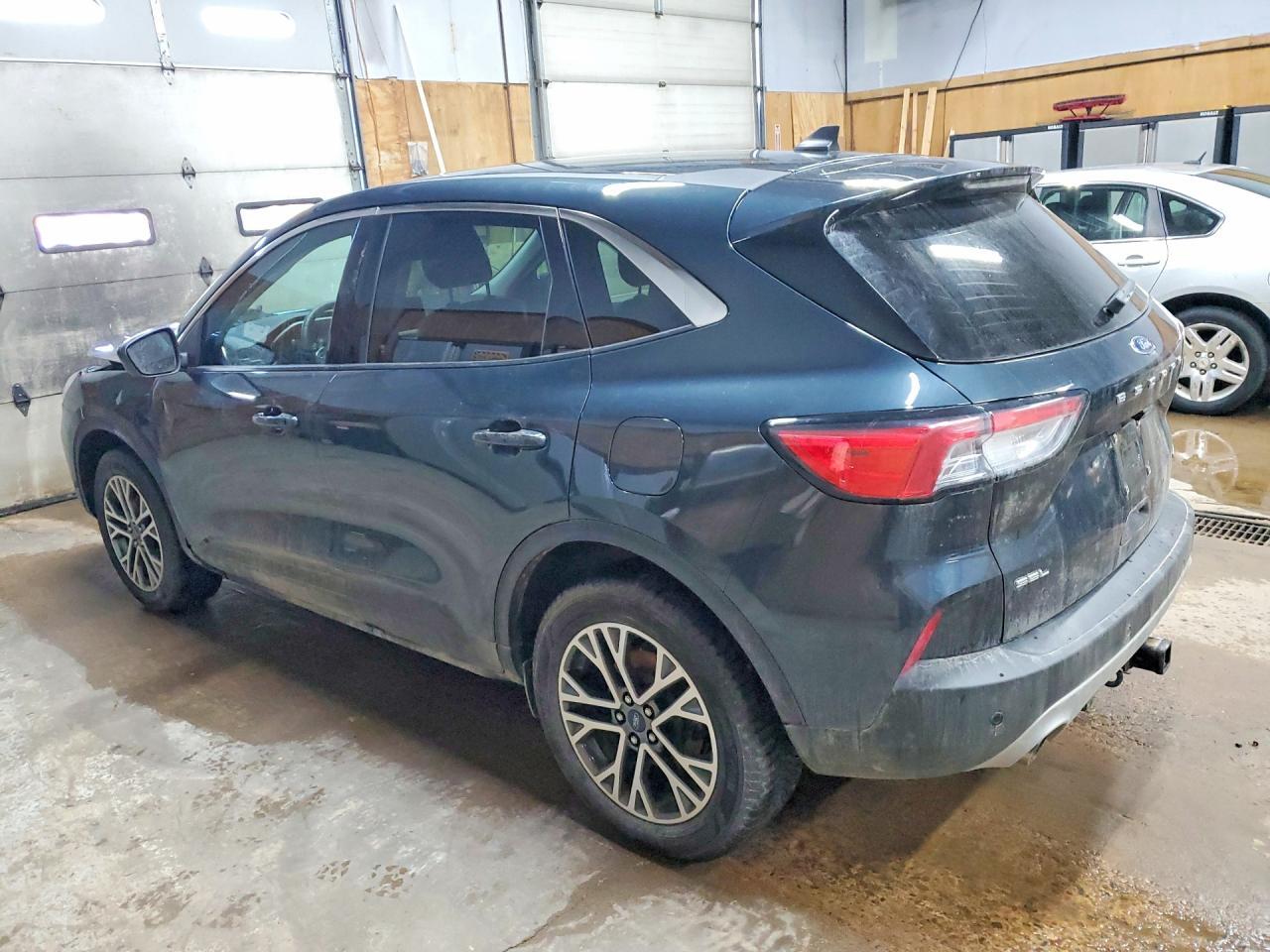 2022 Ford Escape Sel - zdjęcie 2