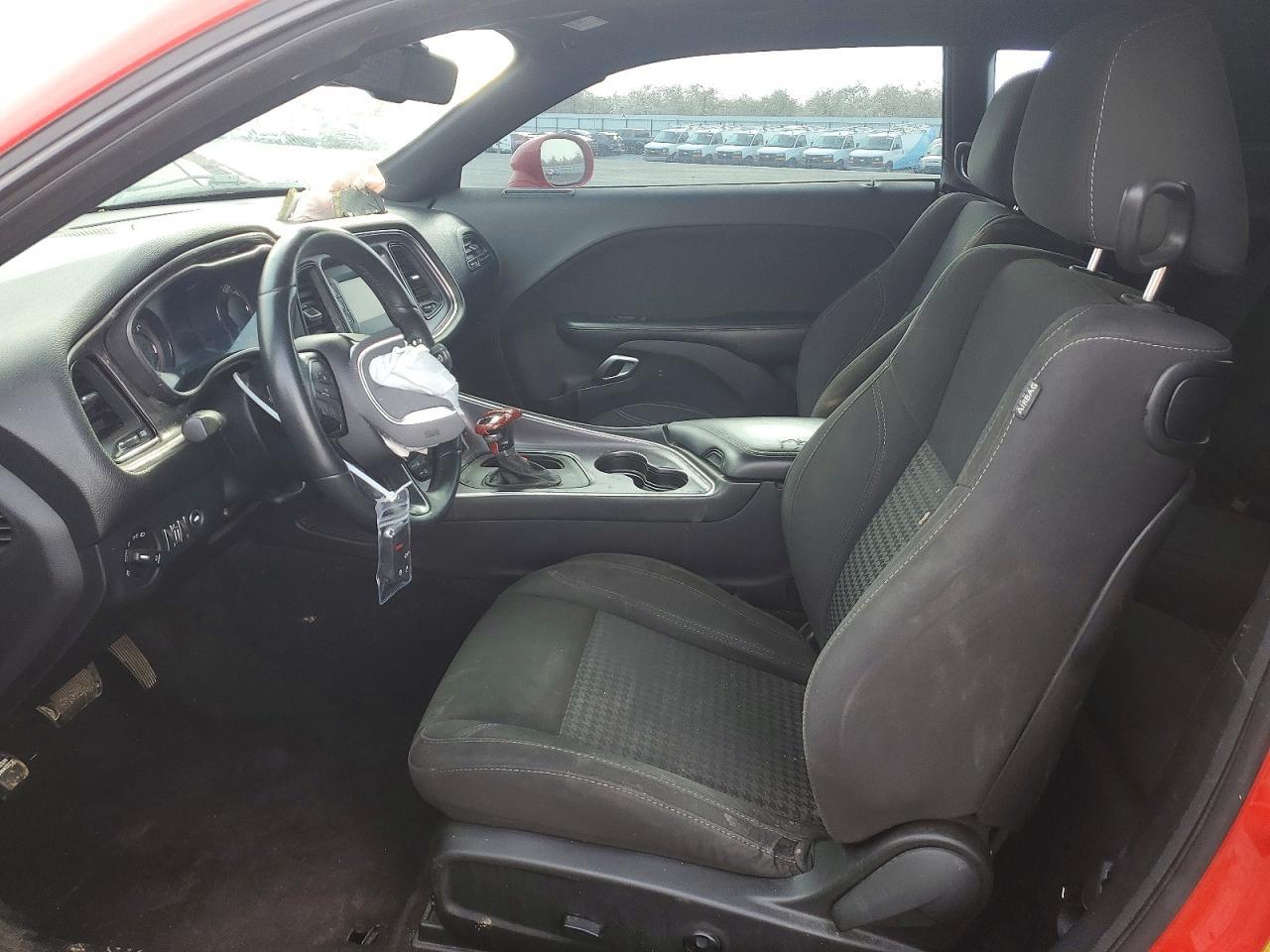 2016 Dodge Challenger Sxt - zdjęcie 7