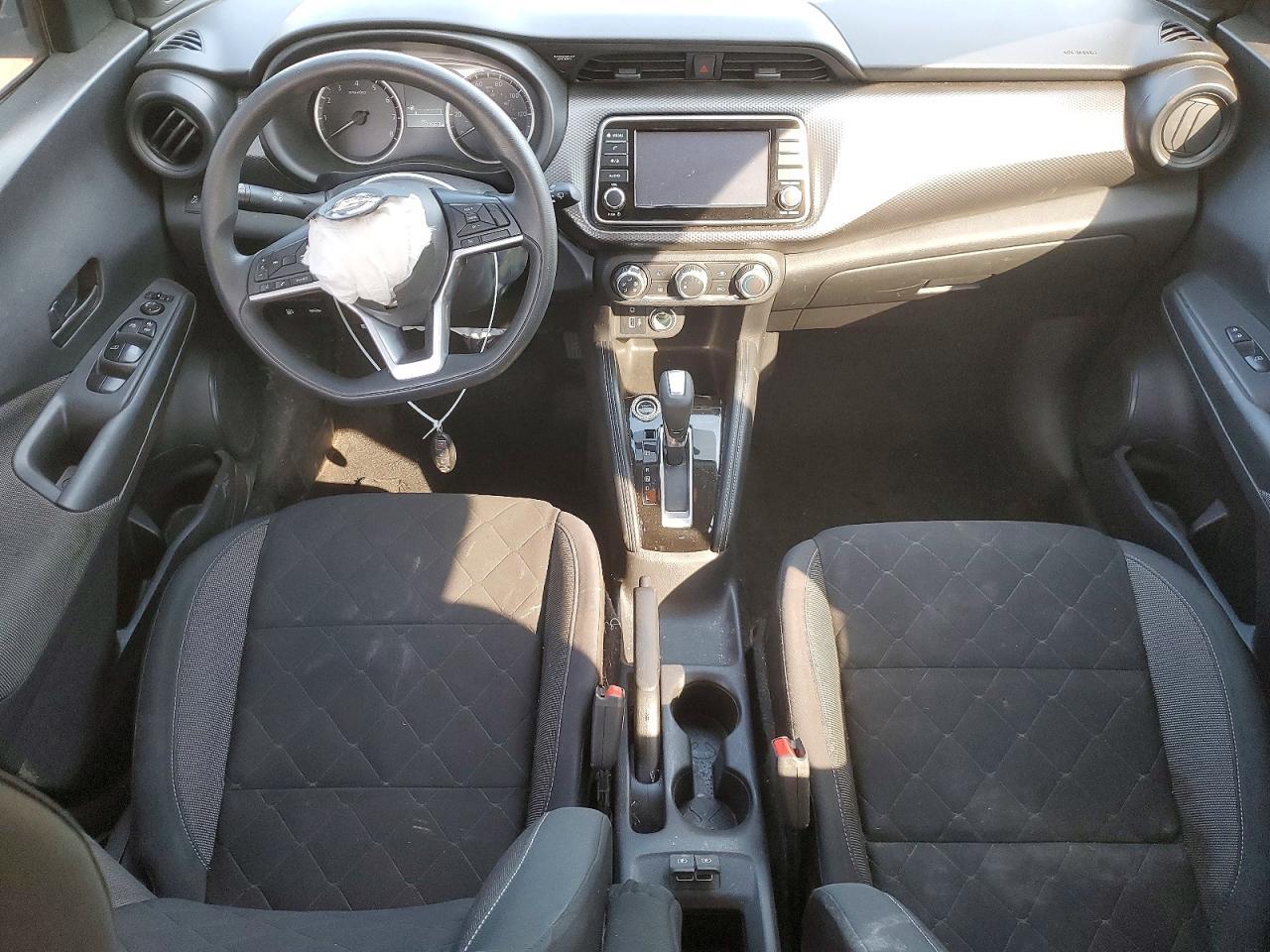 2019 Nissan Kicks S - zdjęcie 8