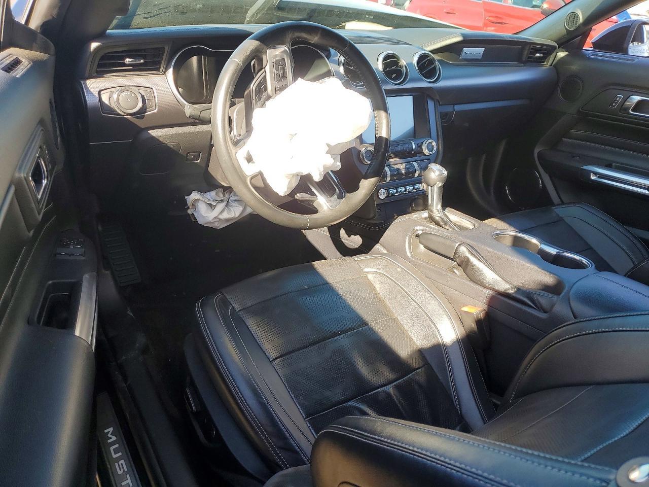 2018 Ford Mustang - zdjęcie 8