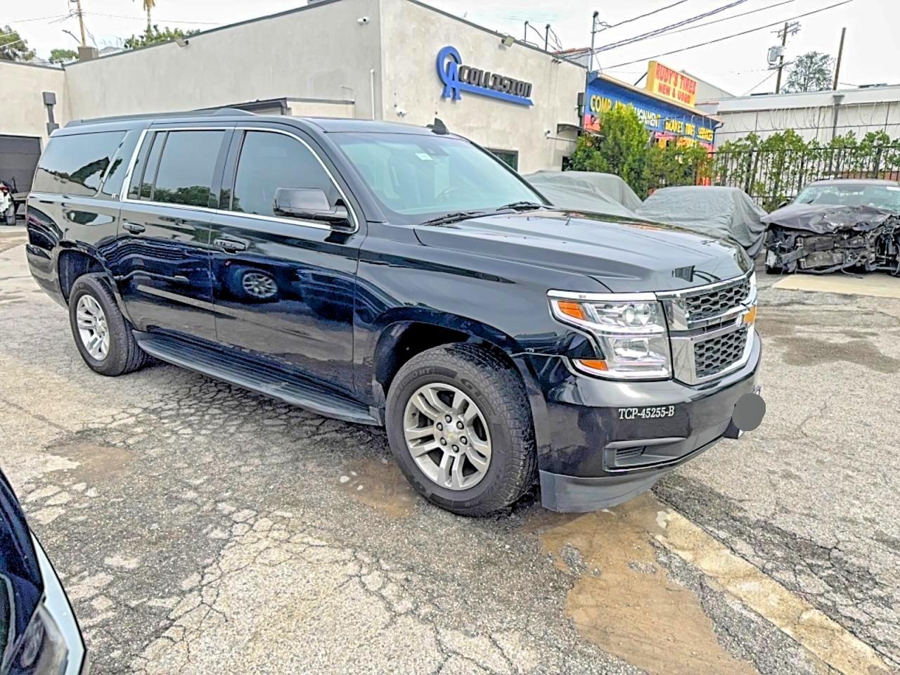 2020 Chevrolet Suburban K1500 Lt - zdjęcie główne