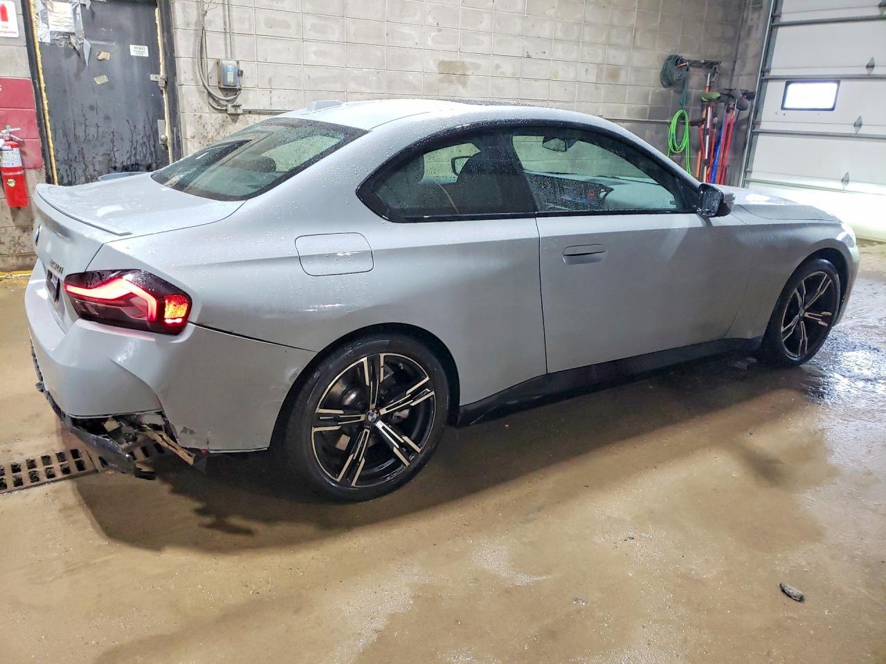 2024 BMW 230Xi - zdjęcie 3