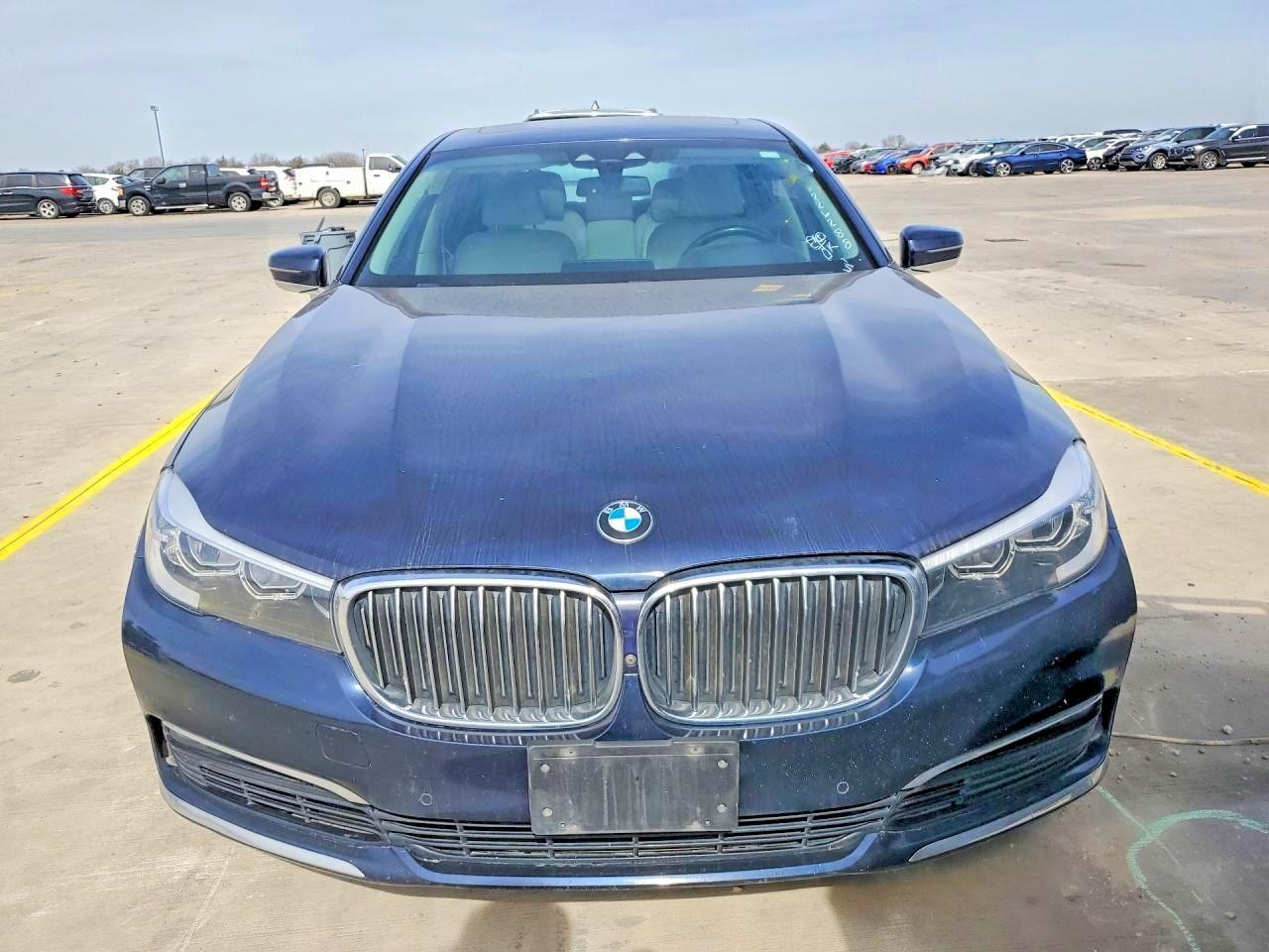 2018 BMW 740 Xe - zdjęcie 5