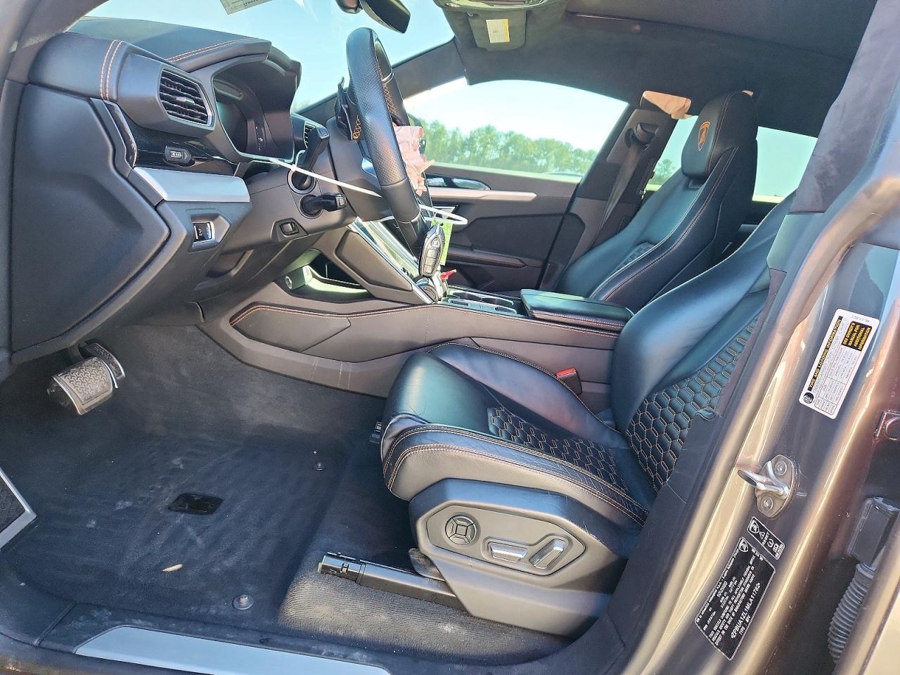 2021 Lamborghini Urus - zdjęcie 7